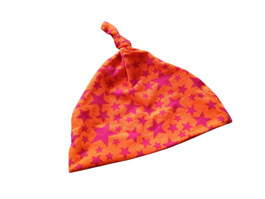 SaSch SelbstgefertigtesausSchwaben Selbstgefertigtes aus Schwaben Sarah Schäuble Handarbeit handmade selbstgemacht Knotenmütze Mütze Babymütze Kindermütze Stern Sterne stars