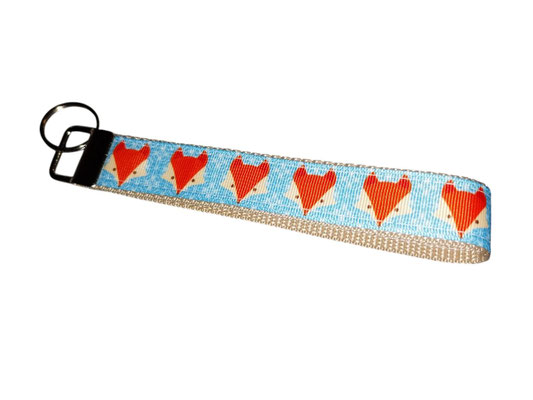 SaSch SelbstgefertigtesausSchwaben Selbstgefertigtes aus Schwaben Sarah Schäuble Handarbeit handmade selbstgemacht Schlüsselband Schlüsselanhänger Fuchs Füchse Fox