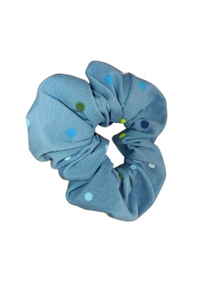 SaSch SelbstgefertigtesausSchwaben Selbstgefertigtes aus Schwaben Sarah Schäuble Handarbeit handmade selbstgemacht Haargummi Scrunchie getupft Tupfen gepunktet Punkte