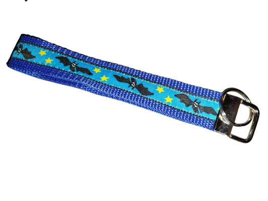 SaSch SelbstgefertigtesausSchwaben Selbstgefertigtes aus Schwaben Sarah Schäuble Handarbeit handmade selbstgemacht Schlüsselband Schlüsselanhänger Fledermaus Fledermäuse