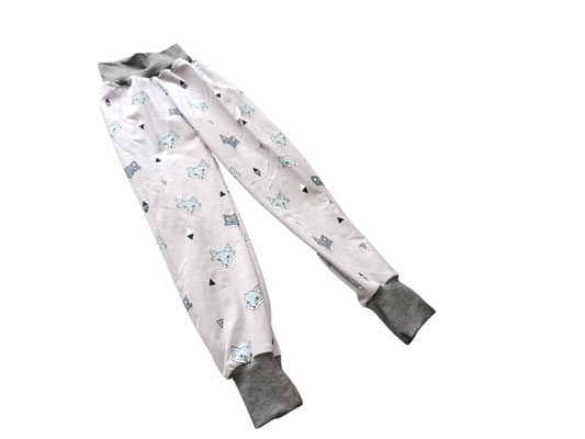 SaSch SelbstgefertigtesausSchwaben Selbstgefertigtes aus Schwaben Sarah Schäuble Handarbeit handmade selbstgemacht Hose Wohlfühlhose Mitwachshose Fuchs Füchse