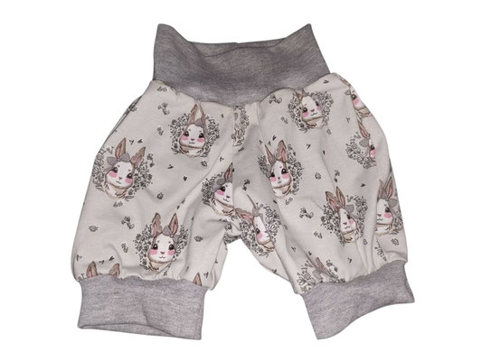 SaSch SelbstgefertigtesausSchwaben Selbstgefertigtes aus Schwaben Sarah Schäuble Handarbeit handmade selbstgemacht Shorts Hose Hase Hasen