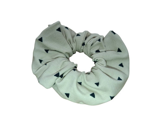SaSch SelbstgefertigtesausSchwaben Selbstgefertigtes aus Schwaben Sarah Schäuble Handarbeit handmade selbstgemacht Haargummi Scrunchie 
