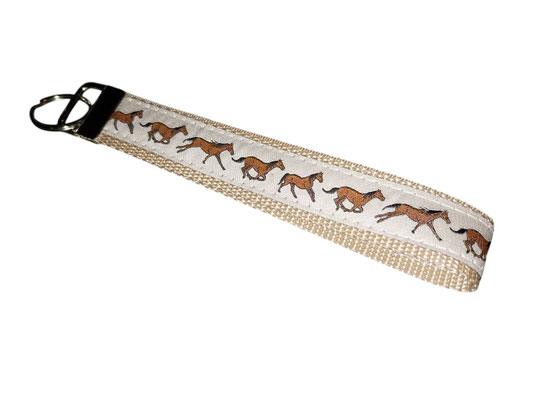 SaSch SelbstgefertigtesausSchwaben Selbstgefertigtes aus Schwaben Sarah Schäuble Handarbeit handmade selbstgemacht Schlüsselband Schlüsselanhänger Pferd Pferde