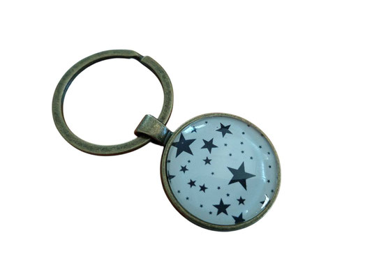 SaSch SelbstgefertigtesausSchwaben Selbstgefertigtes aus Schwaben Sarah Schäuble Handarbeit handmade selbstgemacht Schlüsselanhänger Cabochon Stern Sterne