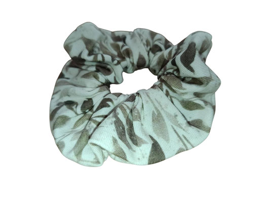 SaSch SelbstgefertigtesausSchwaben Selbstgefertigtes aus Schwaben Sarah Schäuble Handarbeit handmade selbstgemacht Haargummi Scrunchie Blätter