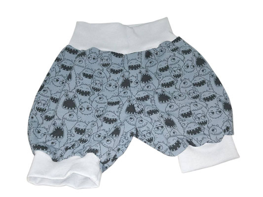 SaSch SelbstgefertigtesausSchwaben Selbstgefertigtes aus Schwaben Sarah Schäuble Handarbeit handmade selbstgemacht Shorts Hose Monster