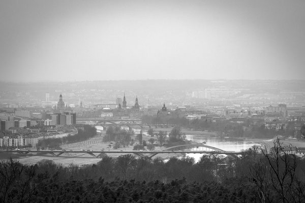 Blick vom ehem. Wolfshügelturm auf Dresden