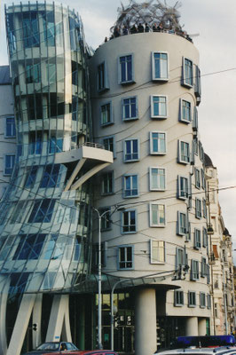 Das tanzende Haus. Architekten Vlado Miluni´c und Frank o. Gehry