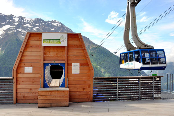 Lochi-Spielplatz am Panorama-Restaurant, Eingang Rutsche
