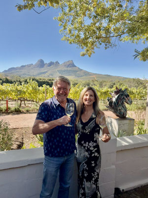 Met eigenares Teresa, vrouw van Ken, Forrester. Hij staat bekend als Mister Chenin Blanc.
