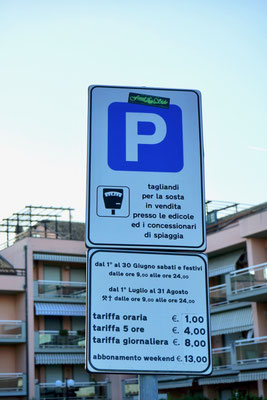 Kostenpflichtiger Parkplatz nur vom 1. Juni bis 31. August