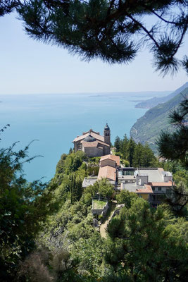 Santuario di Montecastello