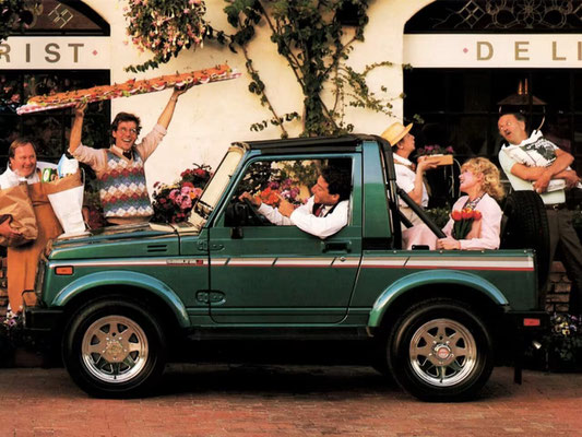Toujours à new york le Suzuki Samurai, aussi exporté aux USA