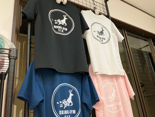 柏原市のボクシングジム　ボクシングジムエルクのオリジナルTシャツ