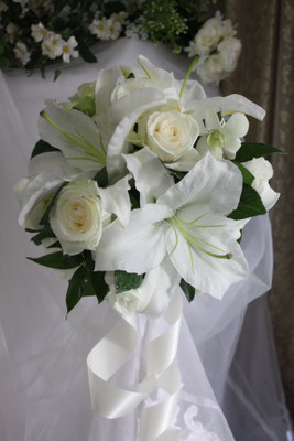 結婚式ブーケ持ち込み 会場装花