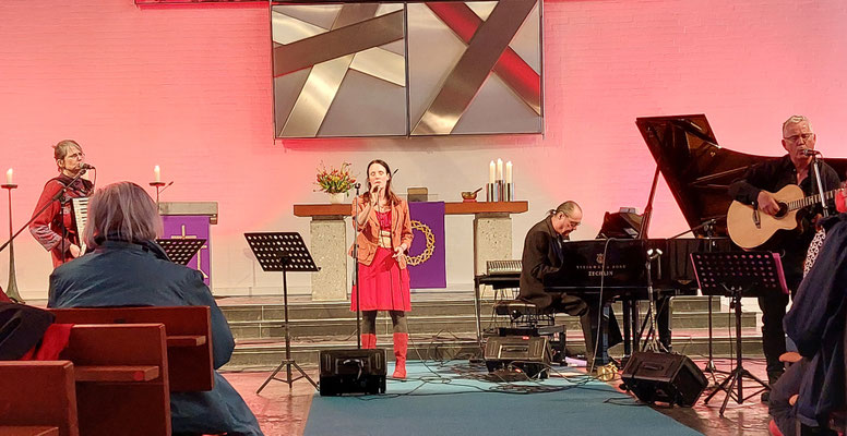 "Seasons" Schne Ensemble am 10.04.22