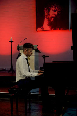 "One World-Show" Rik*Henri Ginkel