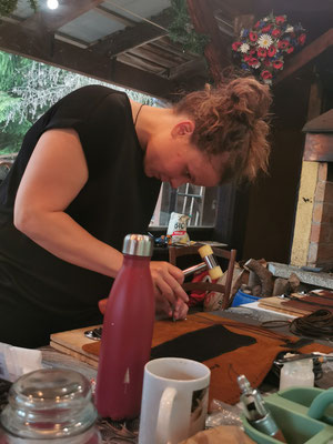 REPARATION CUIR FILET CASSE