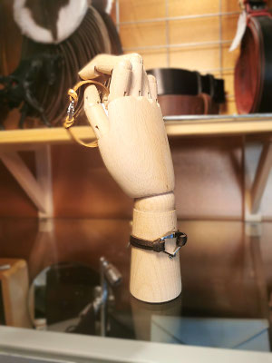 bracelet cuir coeur clou fer cheval bijou equitation cavalier