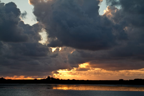 Wolken, Wattenmeer - Theo Stenert