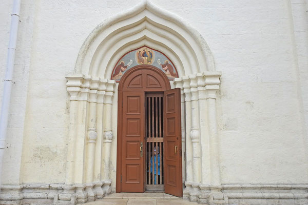 Seitenausgang der Dreifaltigkeitskirche