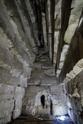 Grafkamer in de piramide van Meidoem