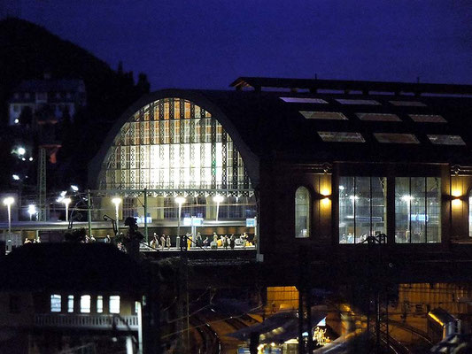 Der Hauptbahnhof bei Nacht März 2016