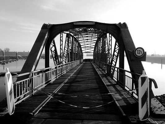 Nassaubrücke Januar 2016