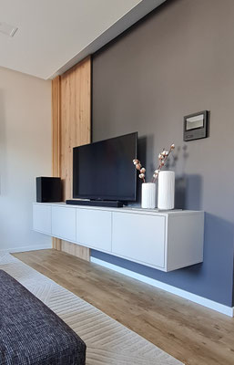 Hängendes Sideboard