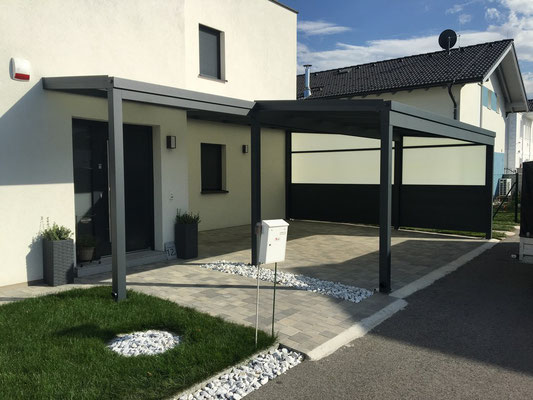 Carport mit Eingangsüberdachung inkl. Statikträger, Wandanbau/freistehend, anthrazit