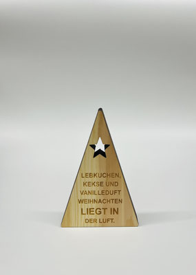 Baum "Lebkuchen, Kekse..." ; EURO 15.- ; 14cm hoch; INFO: Holz ist ein Naturprodukt, daher können Abweichungen vorkommen.
