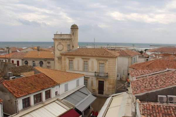 Camargue, Saintes-Maries-de-la-Mer, auf dem Dach der Kirche