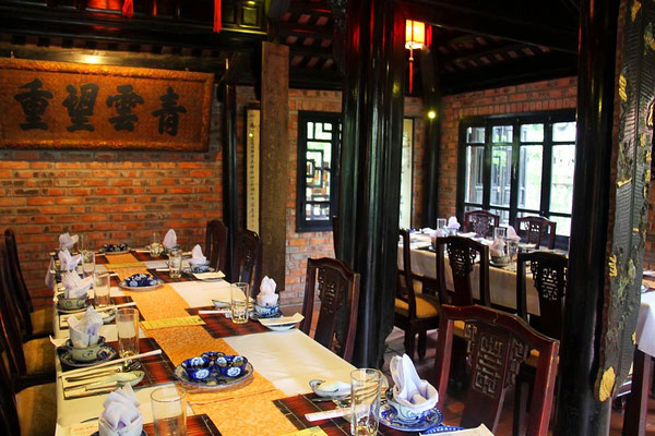 Restaurant ythaogarden, Hue, Vietnam