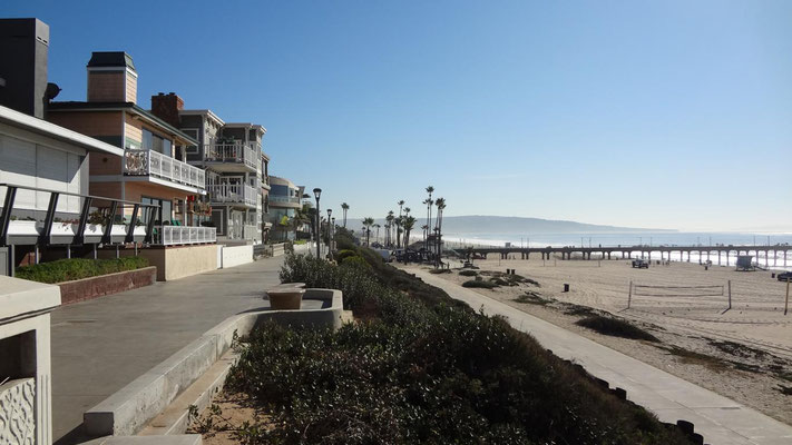 Manhattan Beach Promenade