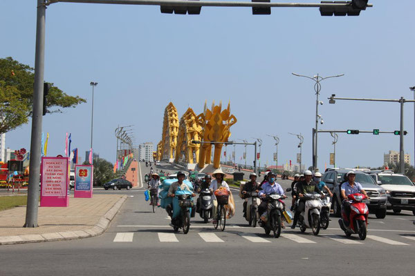 Dragon Bridge, Da Nang