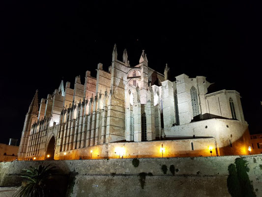 Kathedrale bei Nacht, Palma, Mallorca