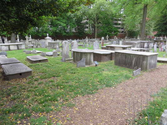 Christ Church Burial Ground, Philadelphia, USA 