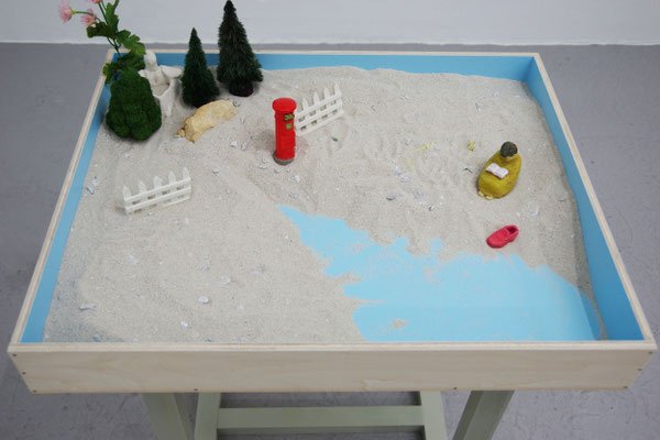 Dig up and Build      2020   ミクストメディア　Mixed media