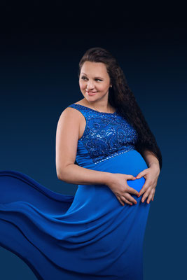 babybauch-schwangerschaft-augsburg-fotostudio-diamond-deluxe.jpg