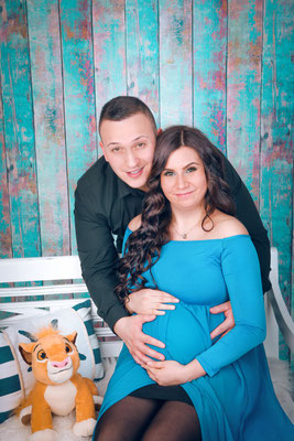 babybauch-schwangerschaft-augsburg-fotostudio-diamond-deluxe.jpg