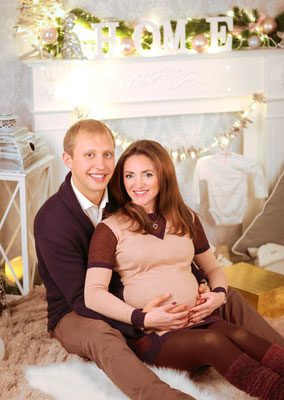 babybauch-schwangerschaft-augsburg-fotostudio-diamond-deluxe.jpg