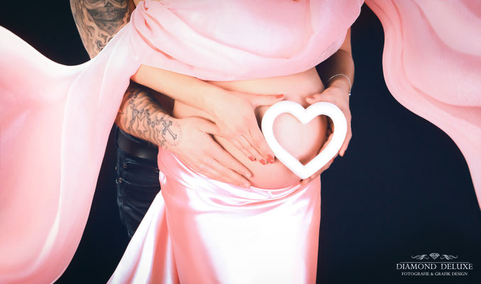 babybauch-schwangerschaft-augsburg-fotostudio-diamond-deluxe.jpg