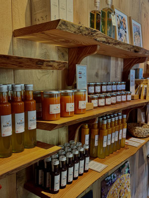Im hübsch eingerichteten Shop kann man die Sanddorn-Produkte auch kaufen