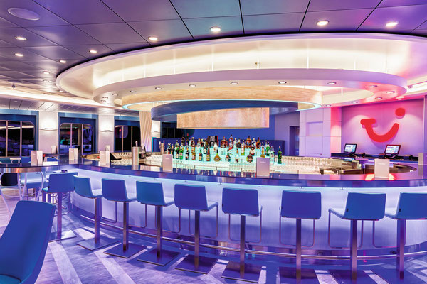 TUI Bar | © TUI Cruises