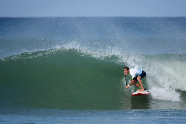 Casquette, tube en stand up paddle compétition