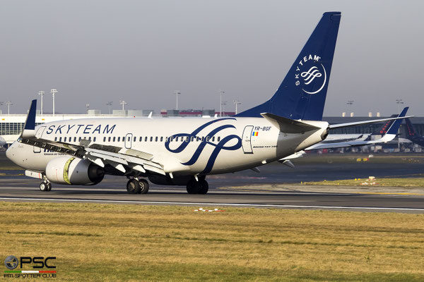 YR-BGF Boeing 737-78J 28440 795 cfm56-7B22 Braila TAROM 2001 © Archivio Piti Spotter Club Verona