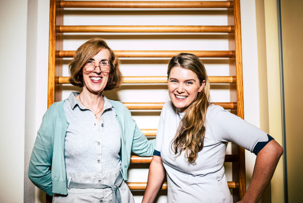 Mathilde Harms und Camilla Kapitza, ehemalige Schulleitung der Prof. Grewe Schule