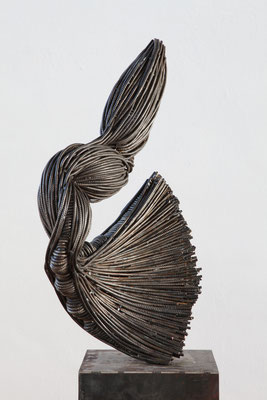 Andreas Jonak, 2010 "Muskel", Steel, 60 cm x 20 cm x 90 cm