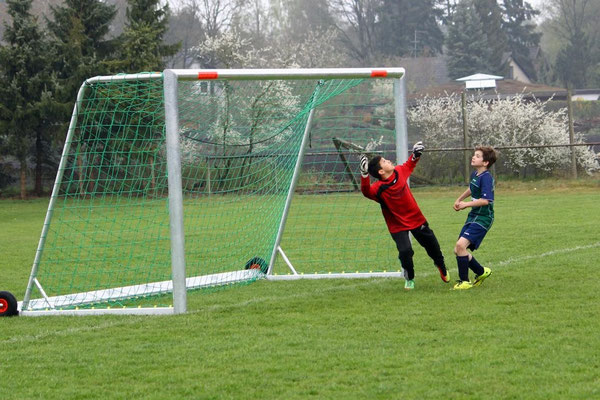 ....oder mehr zum Tor hin.......